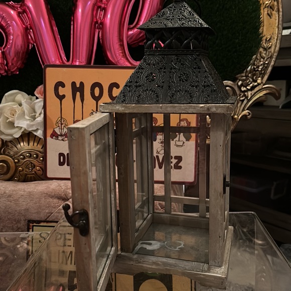 Lantern - Picture 5 of 7